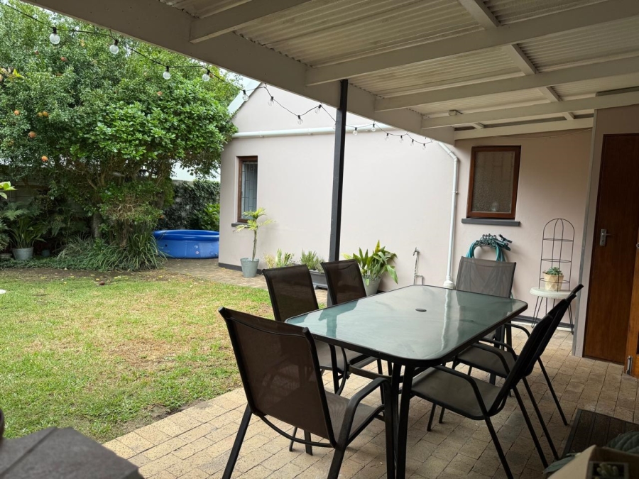 2 Bedroom Property for Sale in King George Park Western Cape